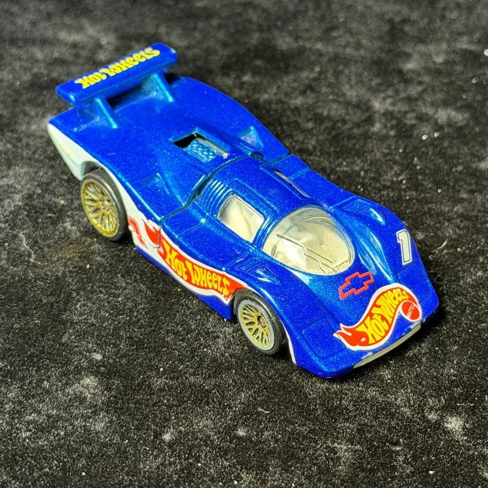 Hot Wheels Sol-Aire CX4: Blue Metalflake, 1983 Mattel, Vintage 1:64 Diecast